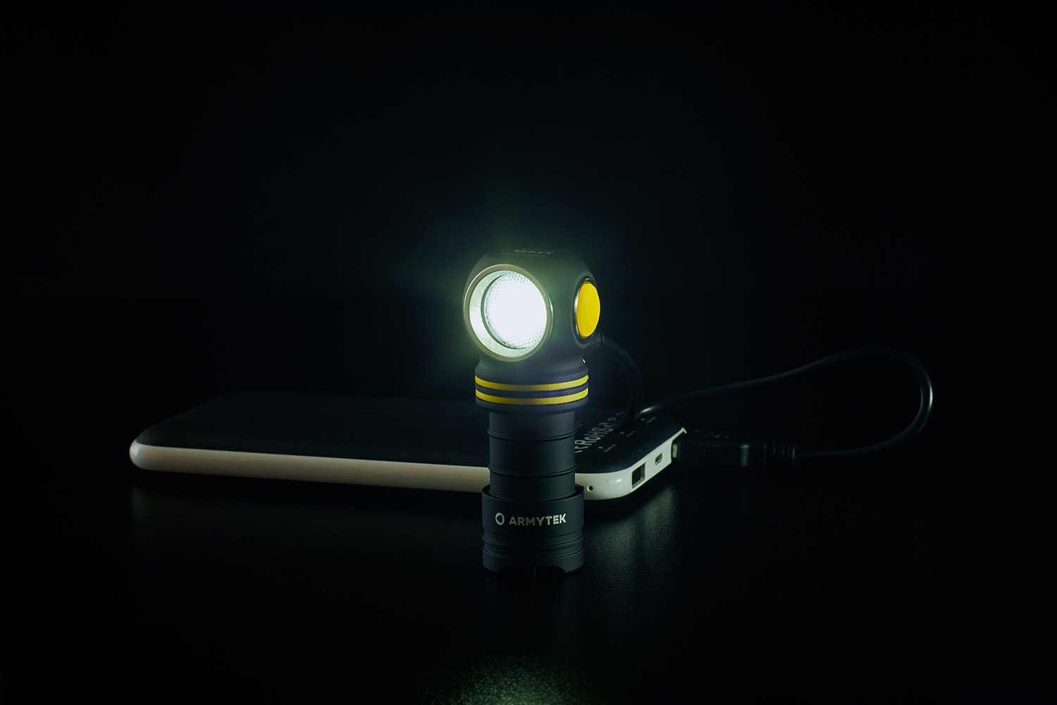 ARMYTEK ELF C1 MICRO USB, Taschenlampe, ladbar über USB